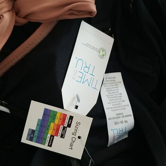 Summer beach wear mystery box 14 pc - Picture 8 of 13